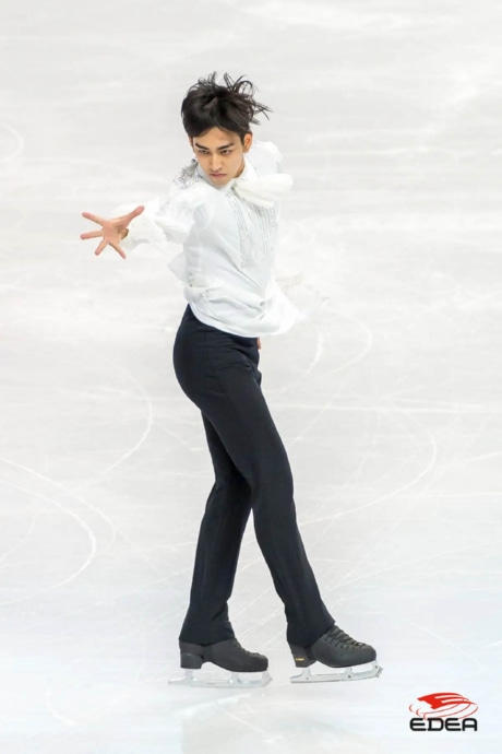 Ice Gallery Skates U.S.